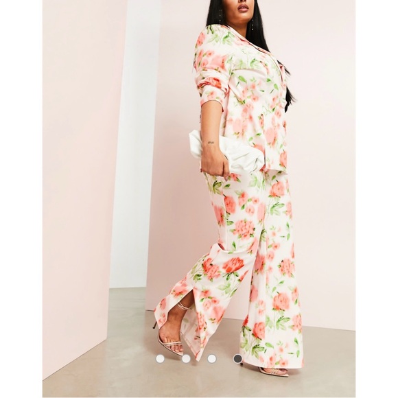 *NWT* ASOS Curve Floral Slit Flare Trousers - Picture 4 of 7